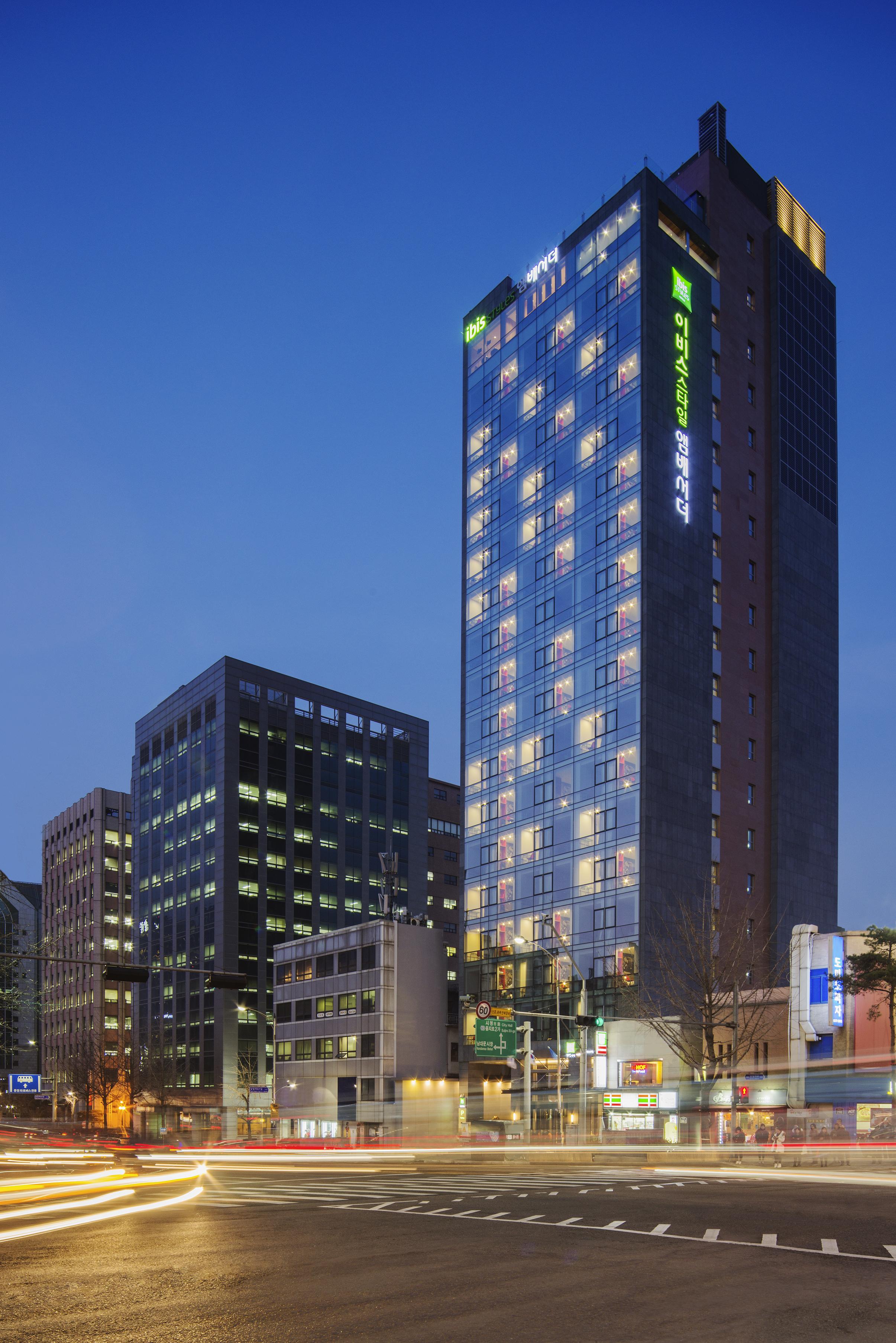 Hotel Ibis Styles Ambassador Seoul Myeong-Dong Exterior foto